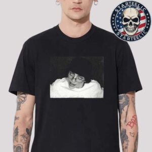 Billie Eilish Birds Of A Feather Unisex T-Shirt